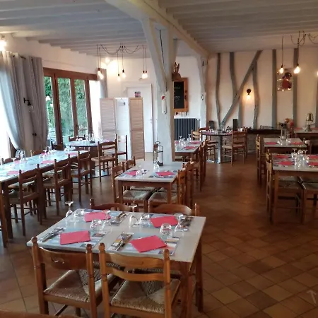 La Taverne Panzió Buire-le-Sec