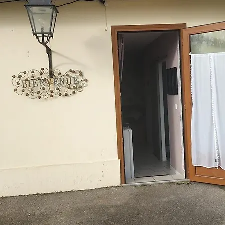 Frühstückspension La Taverne 3*